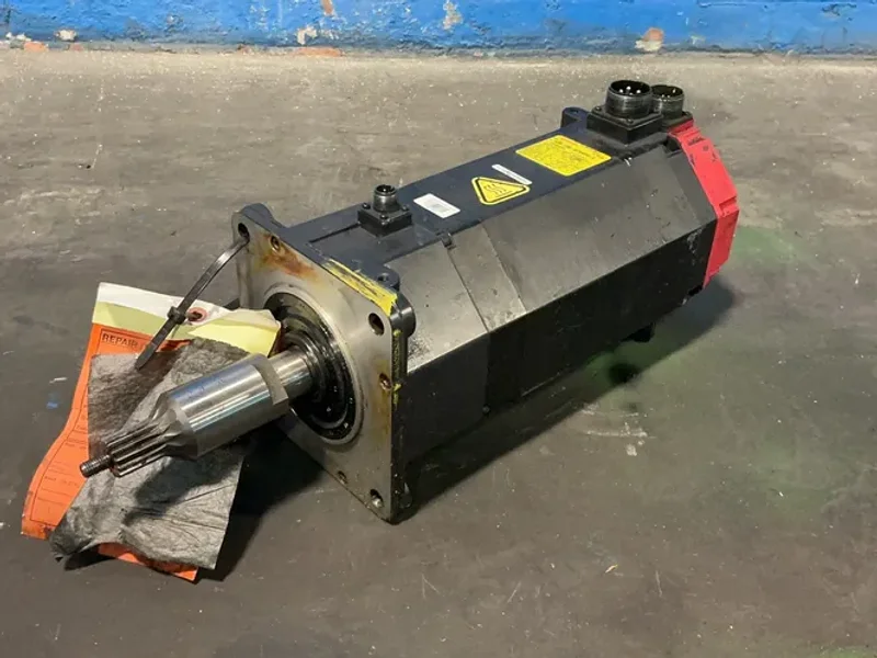 FANUC 2000RPM AC SERVO MOTOR  -  A06B-0166-B675#R016-R