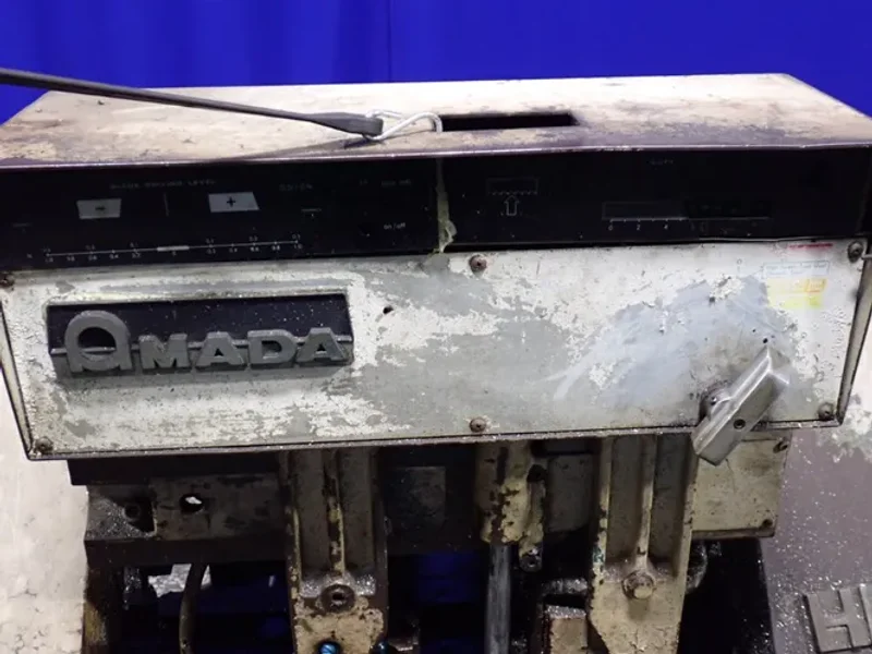 AMADA 10" HORIZONTAL BAND SAW  -  HFA-250