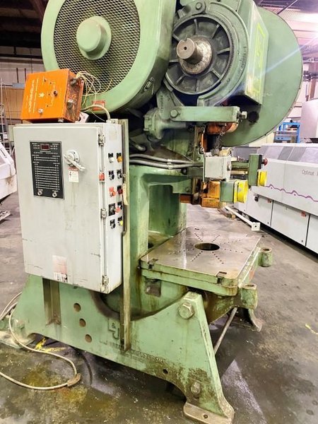 60 Ton L&amp;J Model W-60 Back Geared OBI Press