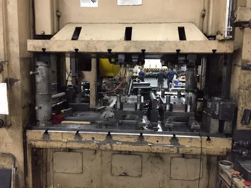 PACIFIC 300 TON HYD PRESS, s/n 8467, STOCK#  13901J