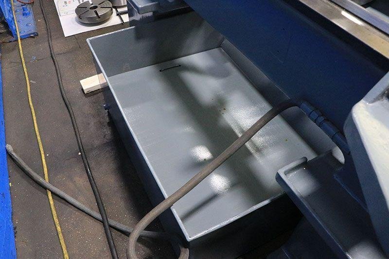 1980’S MAZAK GAP BED LATHE USED