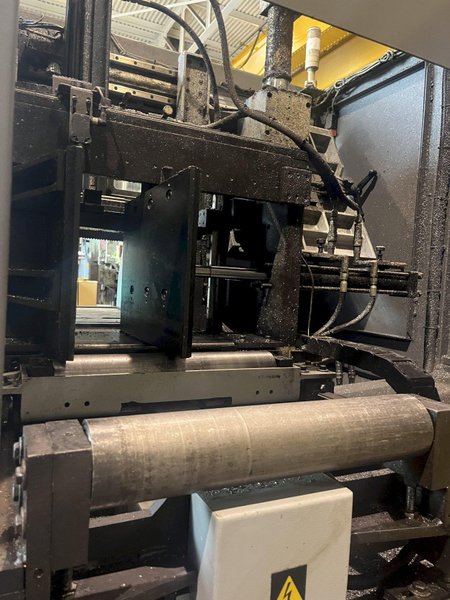 Hyd-Mech Model H-11A Horizontal programmable Automatic saw, 11" x 13" capacity, roller conveyor TS-50 controller. 2015'