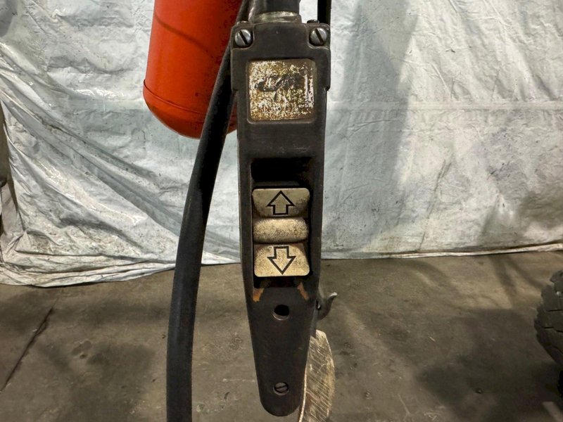 1/2-1,000LB TON CM VALUESTAR WF HOIST 110 VOLT. STOCK # 1010424