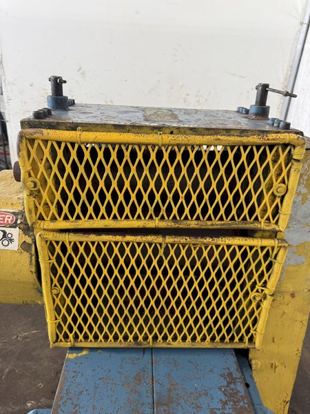 16&quot; WIDE X 4.5&quot; ROLL DIAMETER FRANKLIN HYDRAULIC PINCH FEED ROLL. STOCK # 0666325