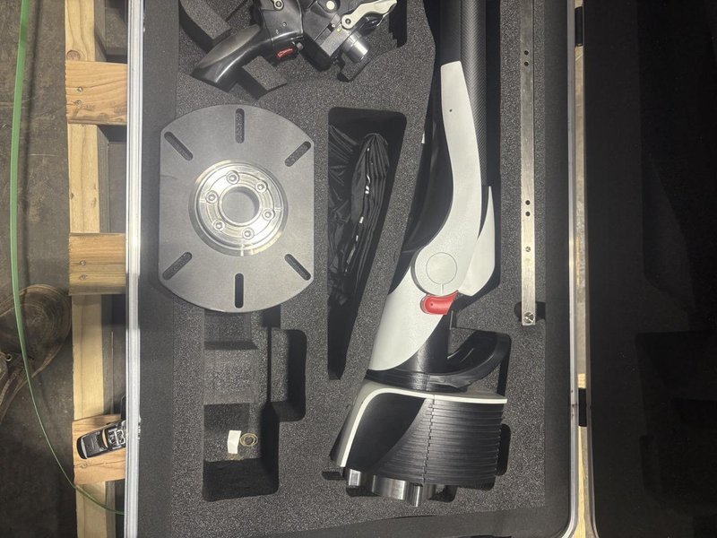 Hexagon Absolute Arm 8540, 2022 – 7-Axis Portable CMM Measurement Robot Arm