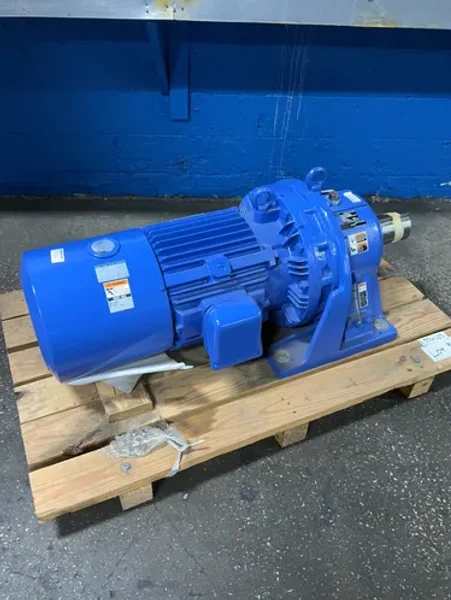 SUMITOMO 25 HP GEAR DRIVE   -  CHHMS25-6215-B-59