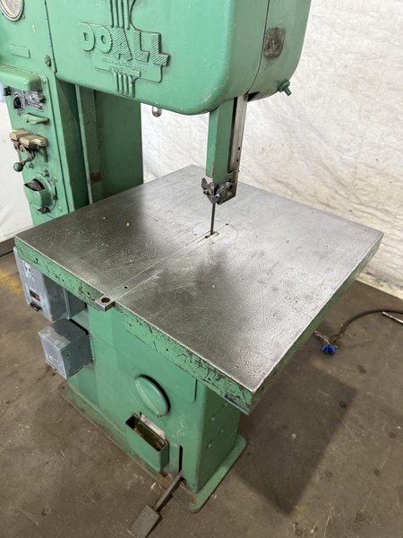 16" DOALL ML-16 VERTICAL BANDSAW. STOCK # 1118824
