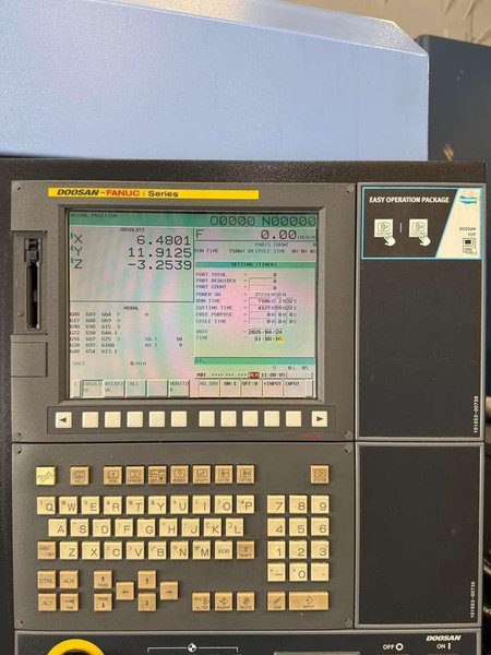 Doosan DNM-500II CNC Vertical Machining Center – TSC Mill
