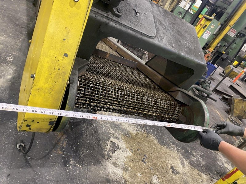 20&#039; LONG X 24” WIDE STEEL BELT POWERED INCLINED PARTS CONVEYOR: STOCK #20816