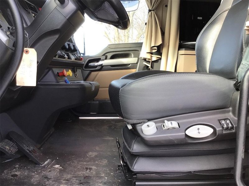 2023 Kenworth T680 1XKYDP9X0PJ233871