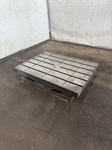 30" X 40" DEVLIEG AIR LIFT ROTARY TABLE. STOCK # 0221226