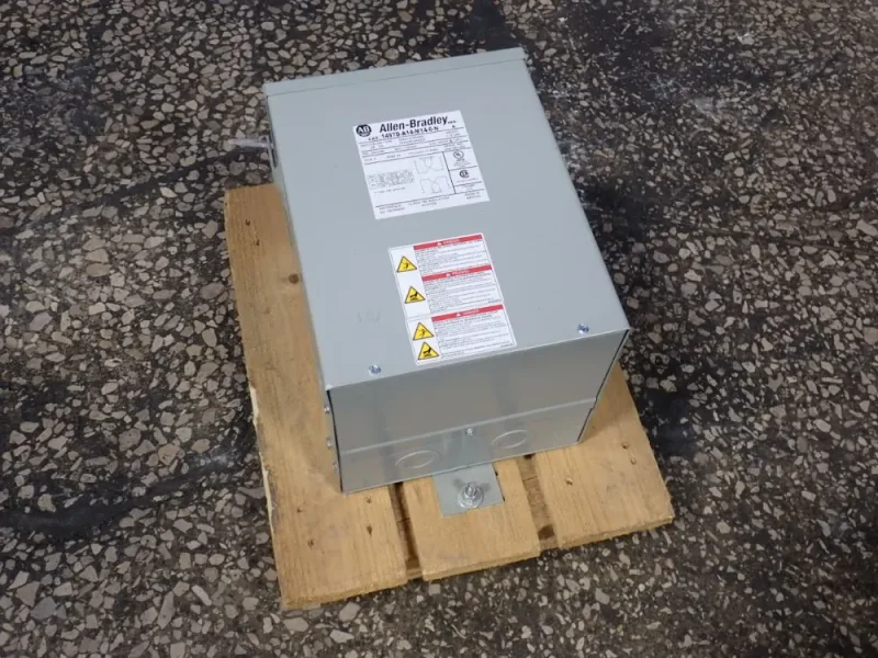 ALLEN BRADLEY 3 KVA TRANSFORMER  -  1497D-A14-M14-0-N