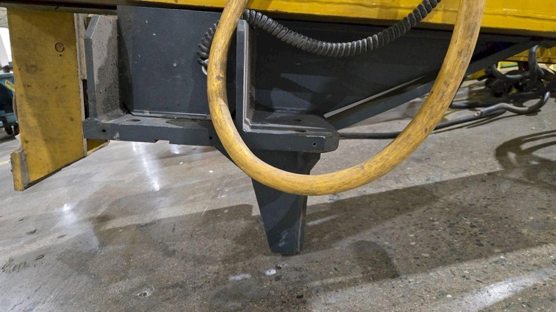 SEFAC M120BF2000 15 TON VEHICLE LIFT USED