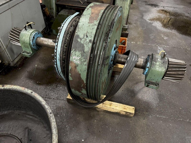 150 TON MINSTER E2-150-42-30 HEVI-STAMPER STRAIGHT SIDE PRESS. STOCK # 0882825