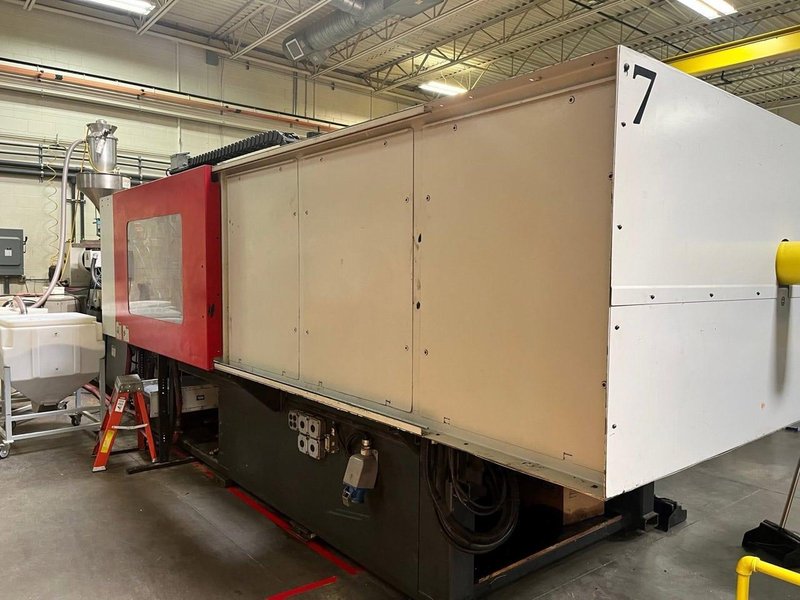 500 Ton 72 oz Shot Size Cincinnati Milacron NT550-80 Powerline Electric Injection Molding Machine, 2001 – Air Blow, Hydraulic Knockout, Robot Interface, Coining