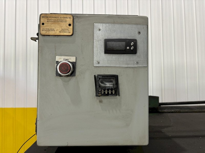 1998 DAYTON DUAL ZONE GAS POWERED PRE-HEAT DIE OVEN, WITH DIGITAL TEMP CONTROLLER: STOCK #20823