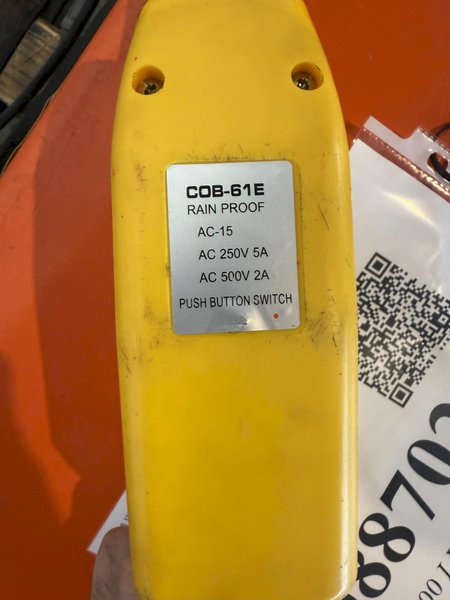 (NEW) 2000 LB X 24&quot; X 60&quot; HERKULES HYDRAULIC LIFT TABLE. STOCK # 0887025