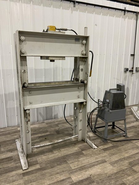 50 TON ENERPAC HYDRAULIC H FRAME PRESS: STOCK #80886