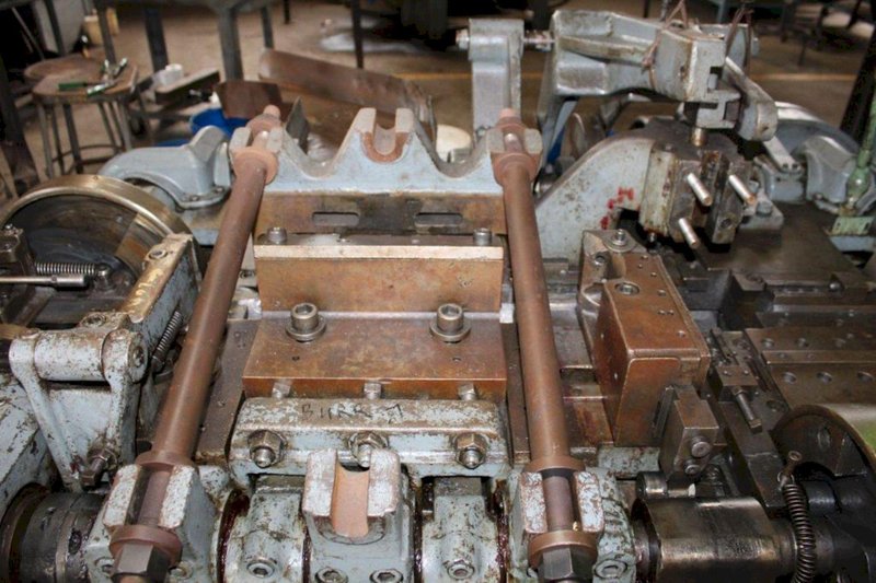 NILSON MODEL #S3F WIRE BENDING FOUR SLIDE MACHINE . STOCK # 1156722