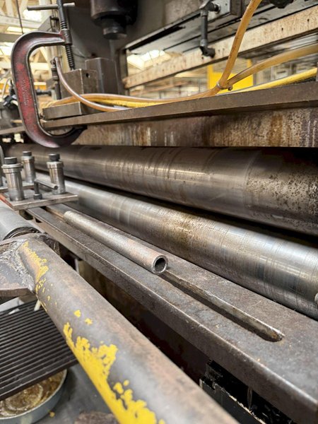 440 TON CLEARING NIAGARA SC2-400-120-60 STRAIGHT SIDE DOUBLE CRANK PRESS(NEW IN 1998) STOCK # 0328626