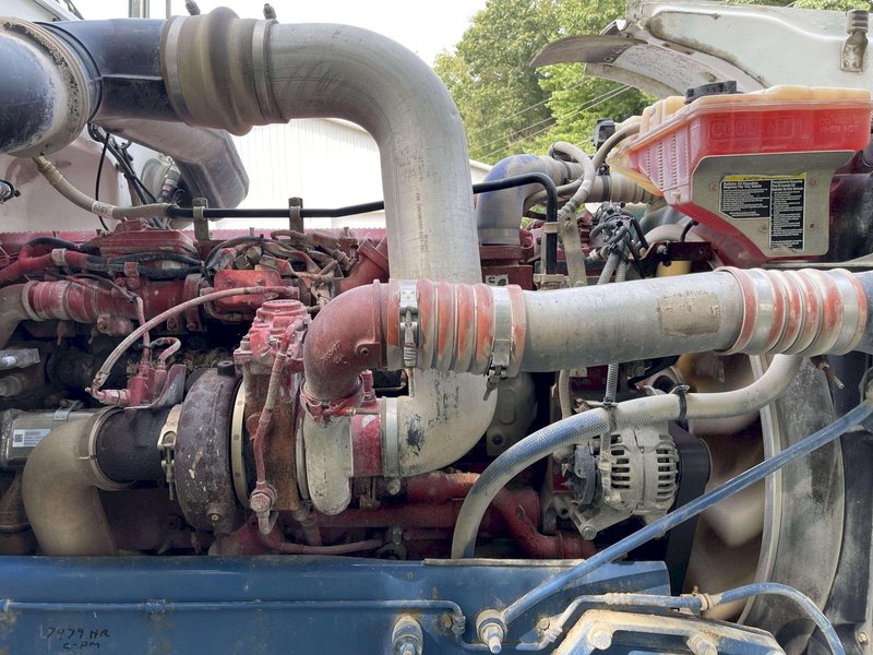 2011 Peterbilt 367 Flat Top 
w/36” Sleeper and an Air Compressor