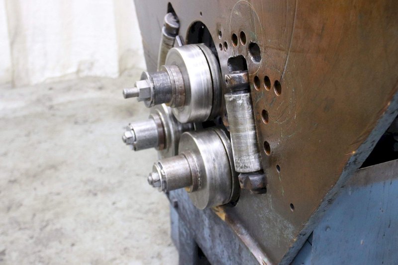 2' X 2' X 1/4' KLING MODEL #0 ANGLE ROLL: STOCK #71157