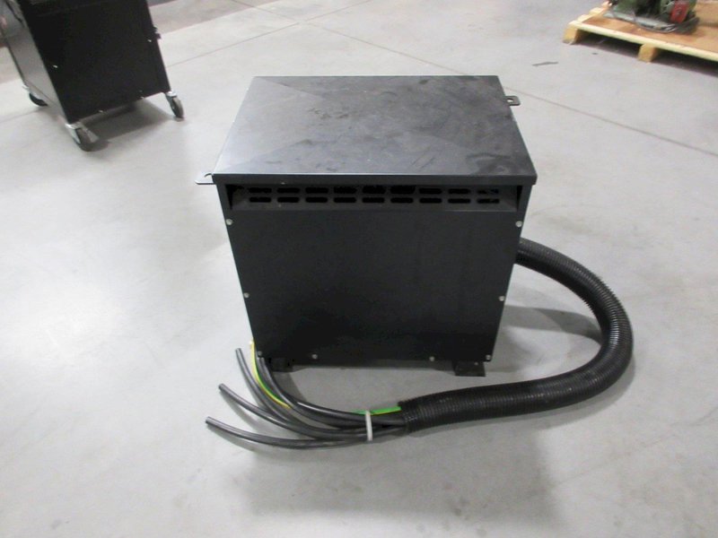 V&amp;F Makino Dry Typ Transformer #E27013, 75 KVA 3 Phase 60 Hz- Auction Item