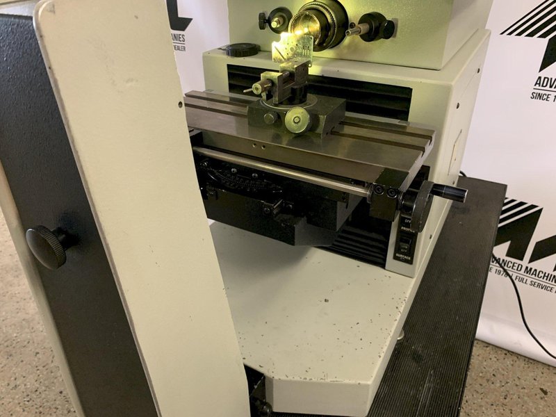 Deltronic DH214 Comparator, 10x, DRO, Edge, Surface, Factory Base.