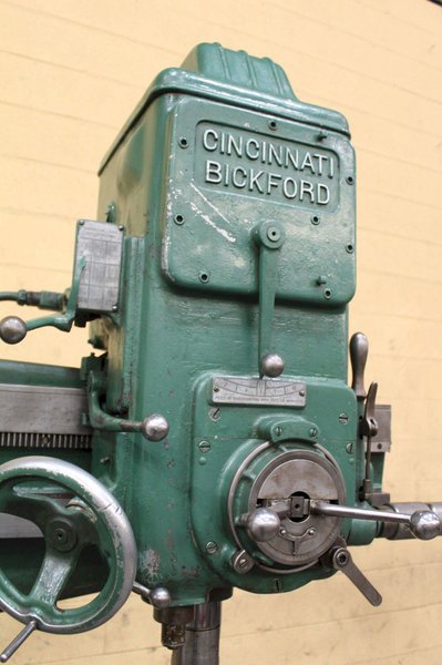 3&#039; X 9&#039; CINCINNATI BICKFORD RADIAL DRILL; STOCK #72420