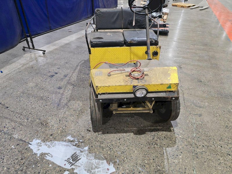 TAYLOR DUNN CARRYALL UTILITY CART PARTS NOT WORKING NEEDS BATTERIES