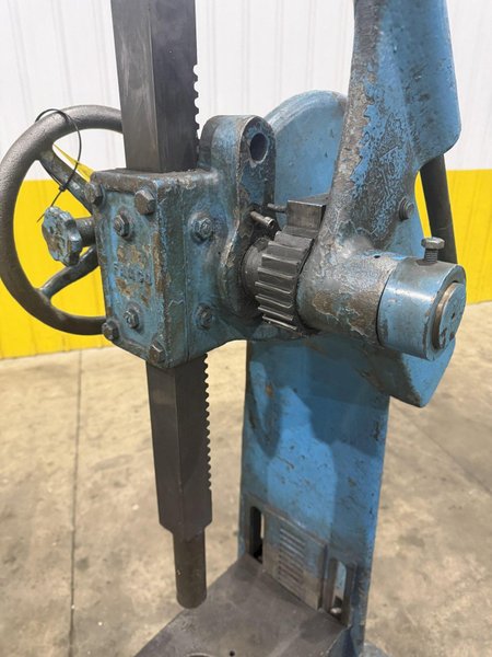 6 TON FAMCO MODEL #5R ARBOR PRESS: YOBRO #24691