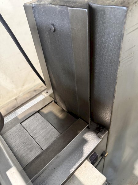 2 HP BRIDGEPORT SERIES 1 VERTICAL KNEE MILL. STOCK # 0222226