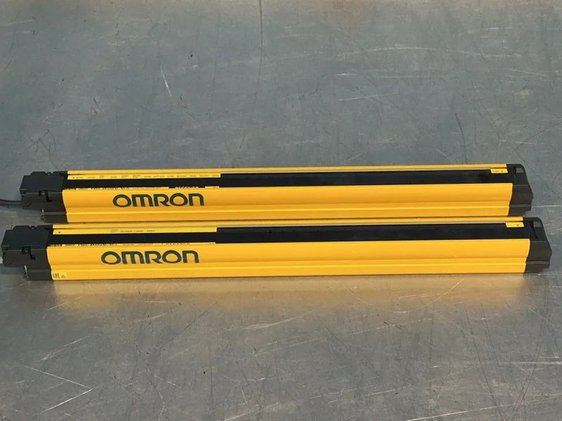 OMRON SAFETY LIGHT CURTAIN KIT  -  F3SG-4RE0590P30