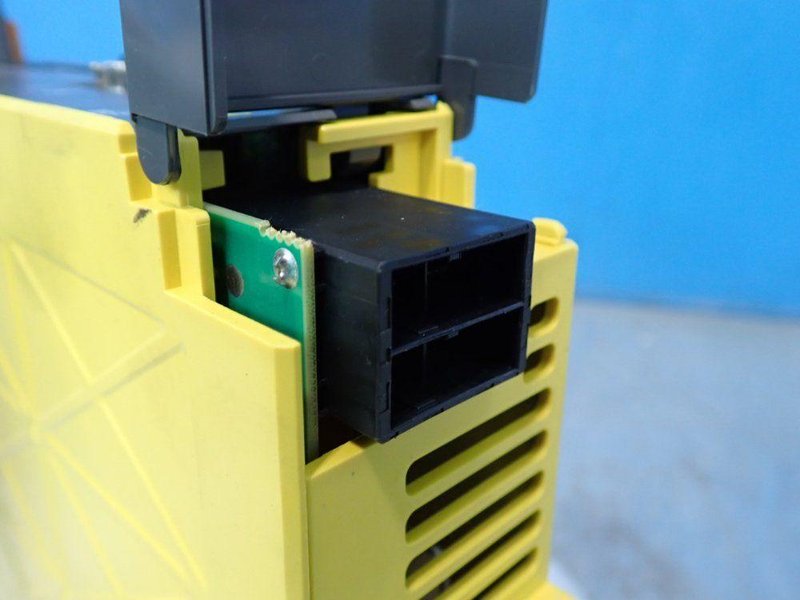 FANUC AMPLIFIER  -  A06B-6117-H104