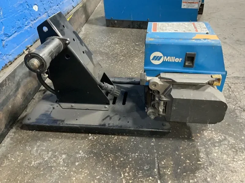 MILLER 10 AMPS WIRE FEEDER   -  S-64