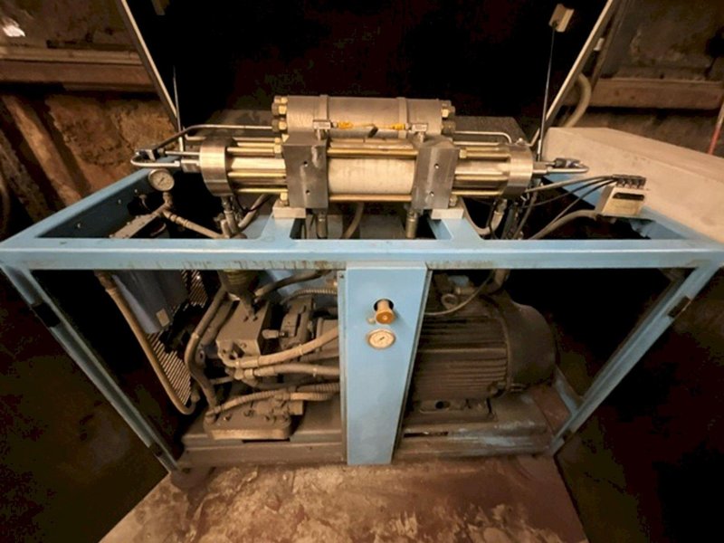 2021 Jet Edge 5X10MR 5 - Axis Waterjet Cutting System (#5725)