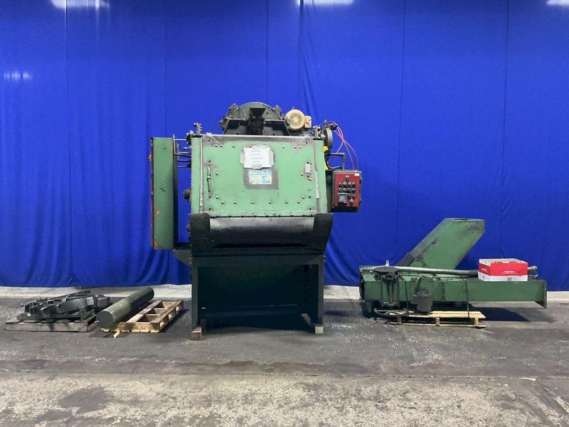 WHEELABRATOR 27” X 36”, 1000 LBS SHOT BLASTER