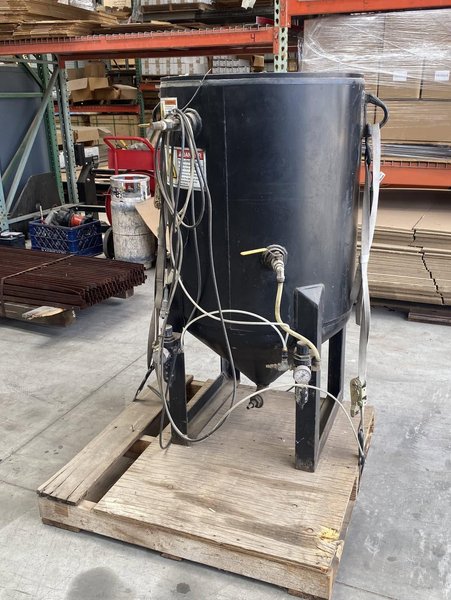 5′ x 10′ Calypso Hammerhead III Waterjet, 2005