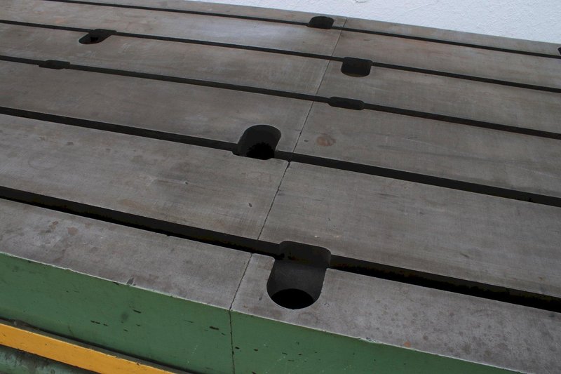 57&quot; X 25&#039; T SLOTTED TABLE ON STAND: STOCK #76549