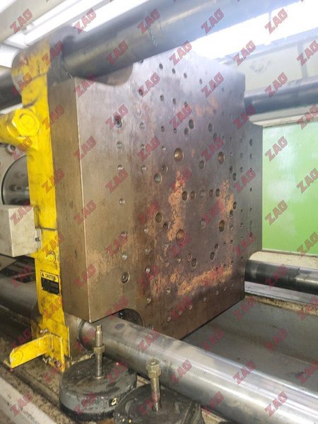 Toshiba Used ISG250NV10 Injection Molding Machines, 243 ton.  42 oz, 1998  460V