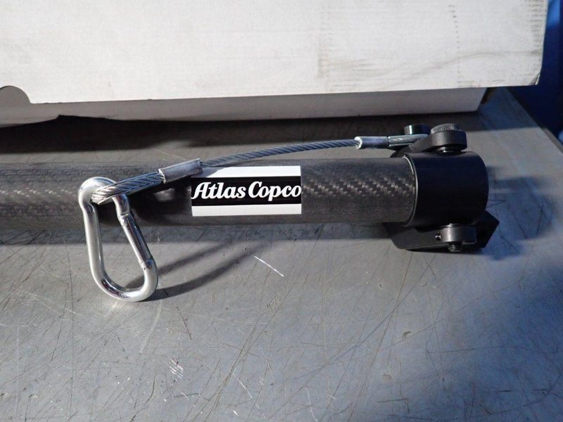 ATLAS COPCO 100 NM TELESCOPIC TORQUE REACTION ARM  -  SMC 100-1600
