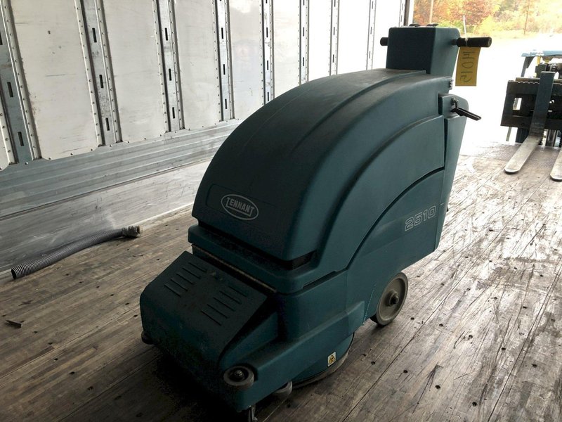 TENNANT MODEL 2510 FLOOR BURNISHER: STOCK #14015