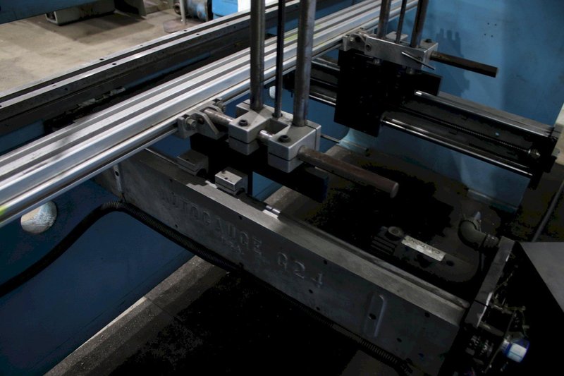 100 TON X 10' TON NIAGARA HYDRAULIC PRESS BRAKE: STOCK #76309