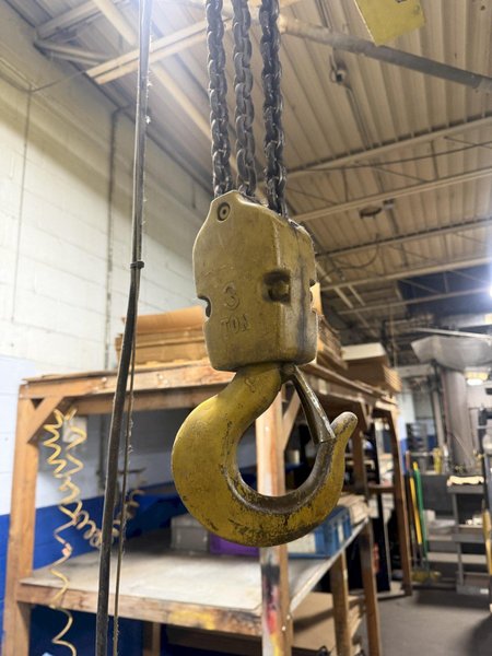 5 TON JIB ARM CRANE W/ 3 TON YALE HOIST: YOBRO #24982