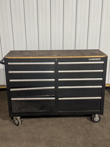 10 DRAWER HUSKY TOOL CART CABINET WITH CASTERS: STOCK 16463