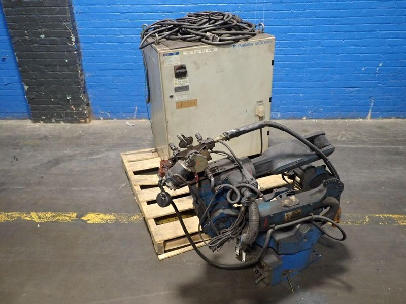 MOTOMAN / YASKAWA ELECTRIC 2.0KVA ROBOT  -  MH6