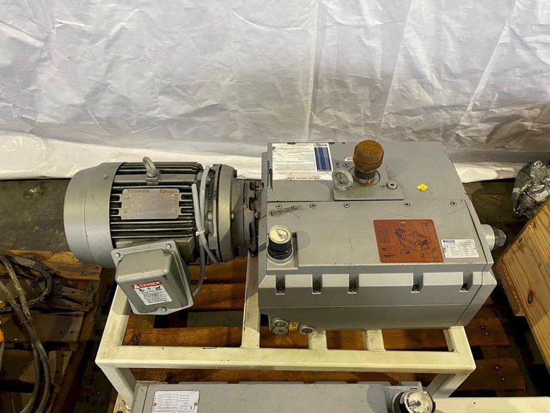 Becker U4100SA/K  Vacuum Pump