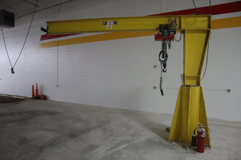 Handling Systems 2 Ton Swiveling Jib Crane, Floor Mounted with CM Lodestar 2 Ton Electric Chain Hoist, Electric Trolley- Auction Item
