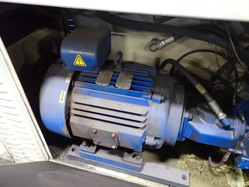 KMT WATERJET SYSTEM WATERJET INTENSIFIER PUMP  -  SL PRO 60