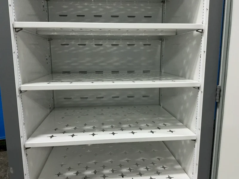 SHELLAB 25” X 33” X 63” OVEN  -  SMI31
